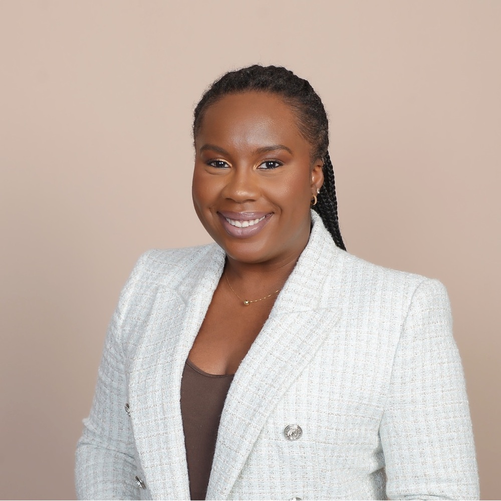 Meet your Posher, Raina